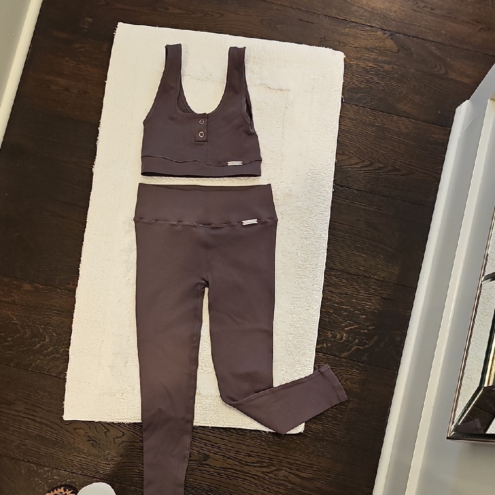 Bombshell RibbedSports Bra and Leggings Set NWOT